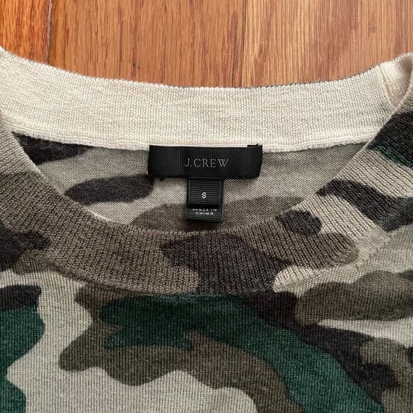 J. Crew Classic Tippi Sweater Womens Small Green Camouflage Merino Wool Pullover - Picture 3 of 8